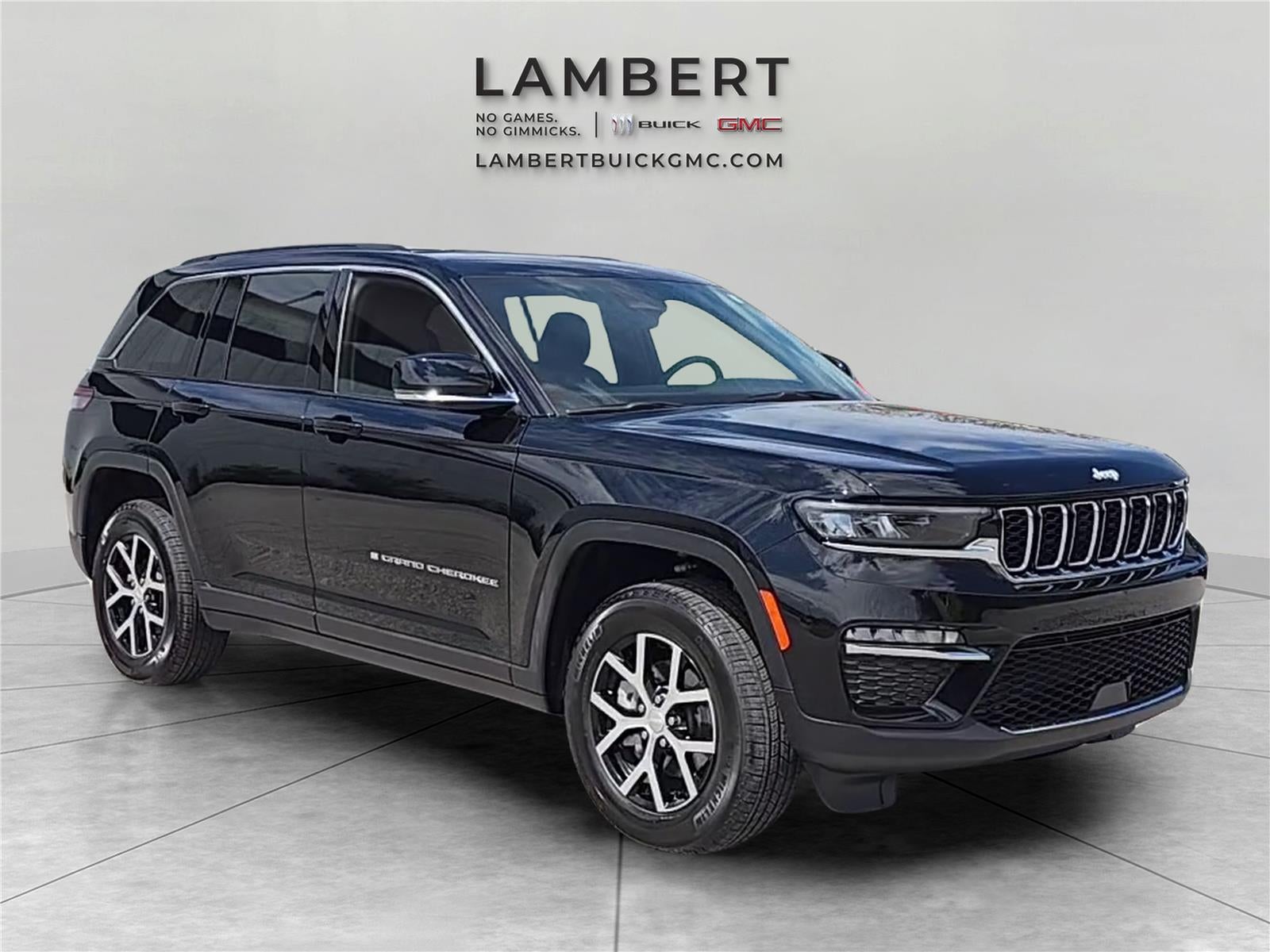 2025 Jeep Grand Cherokee — rear three-quarter view